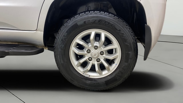 View Mahindra TUV300 Image 11 Used Mahindra TUV300 Image 11