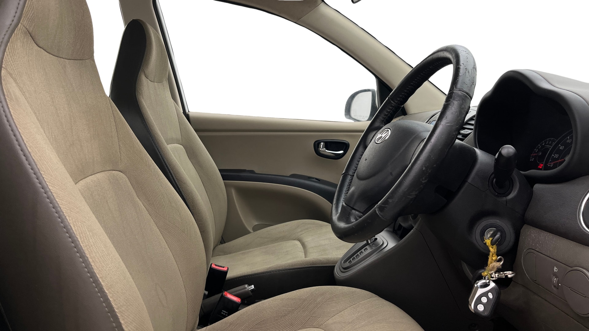 View 2013 Hyundai i10 1.2 Sportz AT Image 25 Used 2013 Hyundai i10 1.2 Sportz AT Image 25