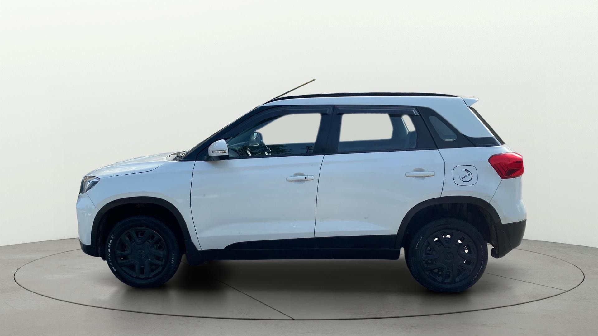 View 2021 Maruti Suzuki 1000 Base Variant Image 5 Used 2021 Maruti Suzuki 1000 Base Variant Image 5