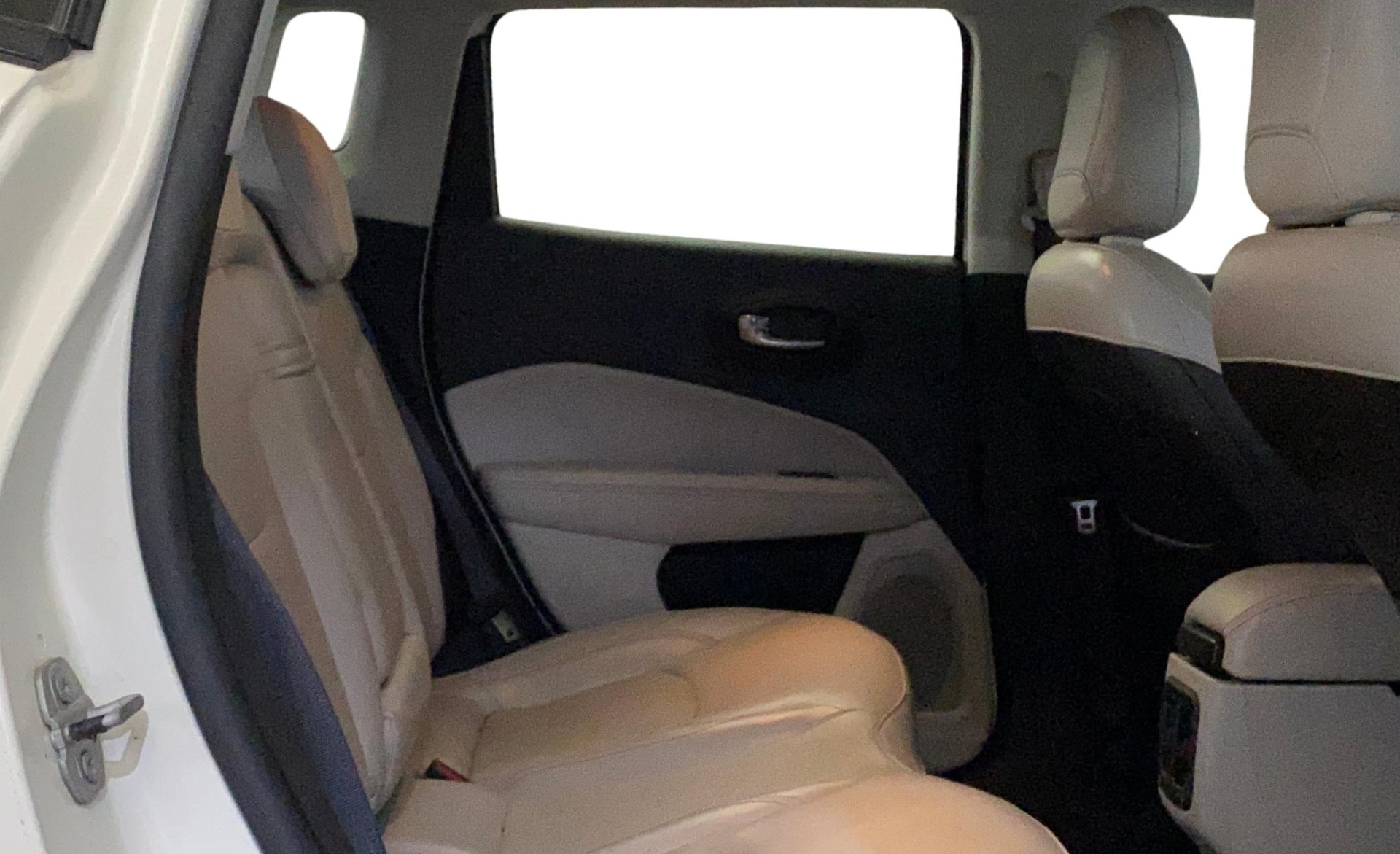 View 2018 Jeep Compass Limited 1.4 Multi AIR Petrol DDCT AT BS IV Image 35 Used 2018 Jeep Compass Limited 1.4 Multi AIR Petrol DDCT AT BS IV Image 35