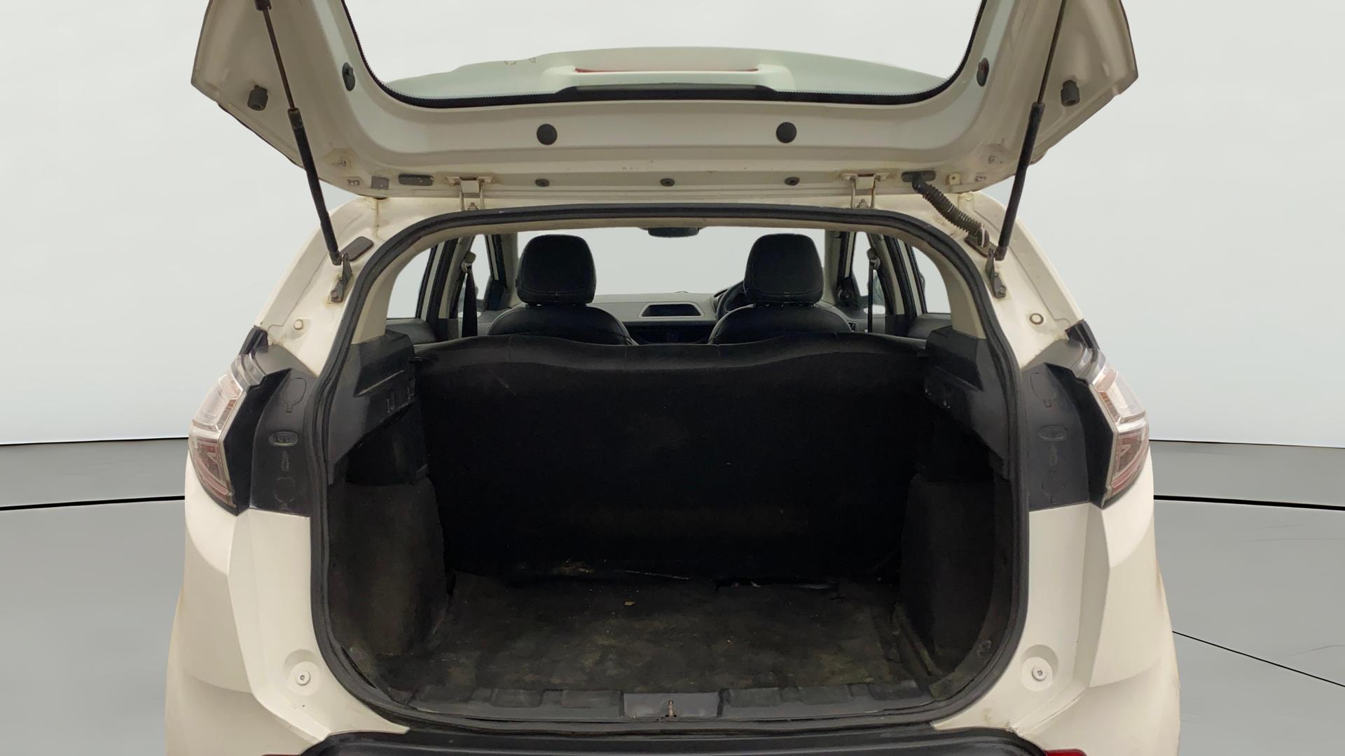 View 2019 Tata Nexon Revotron XM Image 36 Used 2019 Tata Nexon Revotron XM Image 36