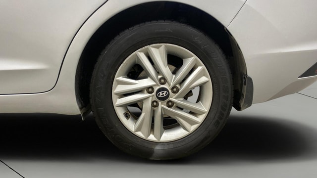 View Hyundai Elantra Image 8 Used Hyundai Elantra Image 8