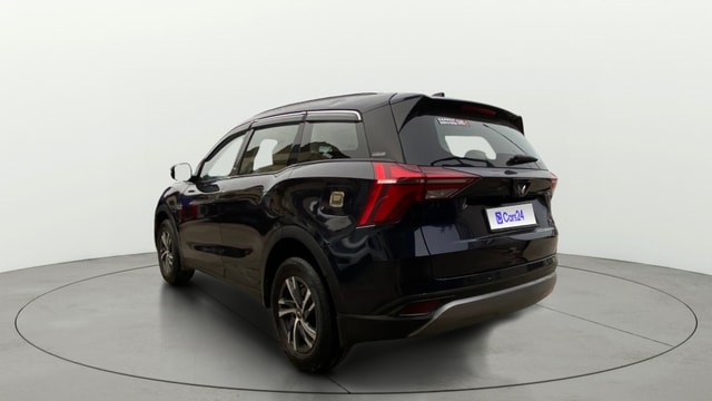 View Mahindra XUV700 Image 2 Used Mahindra XUV700 Image 2