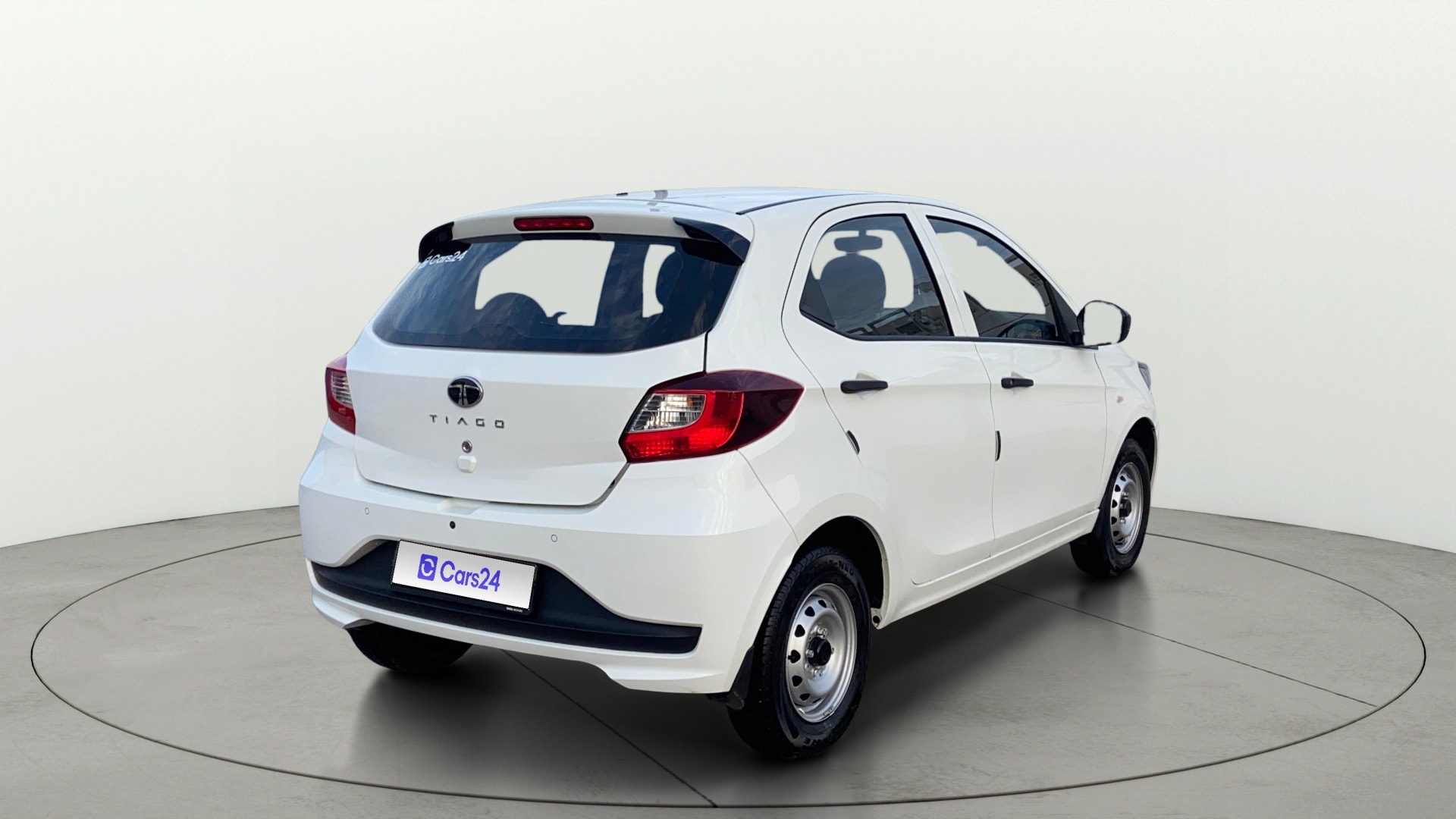 View 2026 Tata Tiago Revotorq XB Image 43 Used 2026 Tata Tiago Revotorq XB Image 43