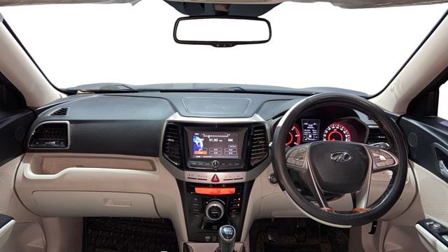 View Mahindra XUV300 Image 31 Used Mahindra XUV300 Image 31