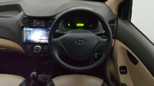 View Hyundai EON Image 20 Used Hyundai EON Image 20
