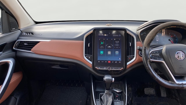 View MG Hector Plus Image 34 Used MG Hector Plus Image 34