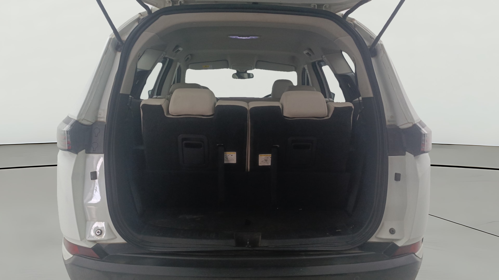 Used 2021 Tata Safari Used 2021 Tata Safari