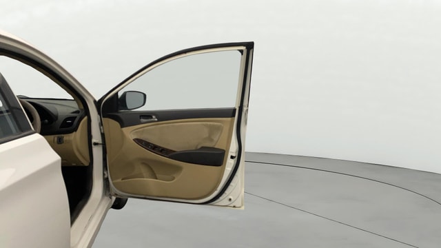 View Hyundai Verna Image 44 Used Hyundai Verna Image 44