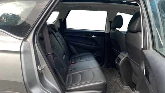 View MG Hector Image 31 Used MG Hector Image 31