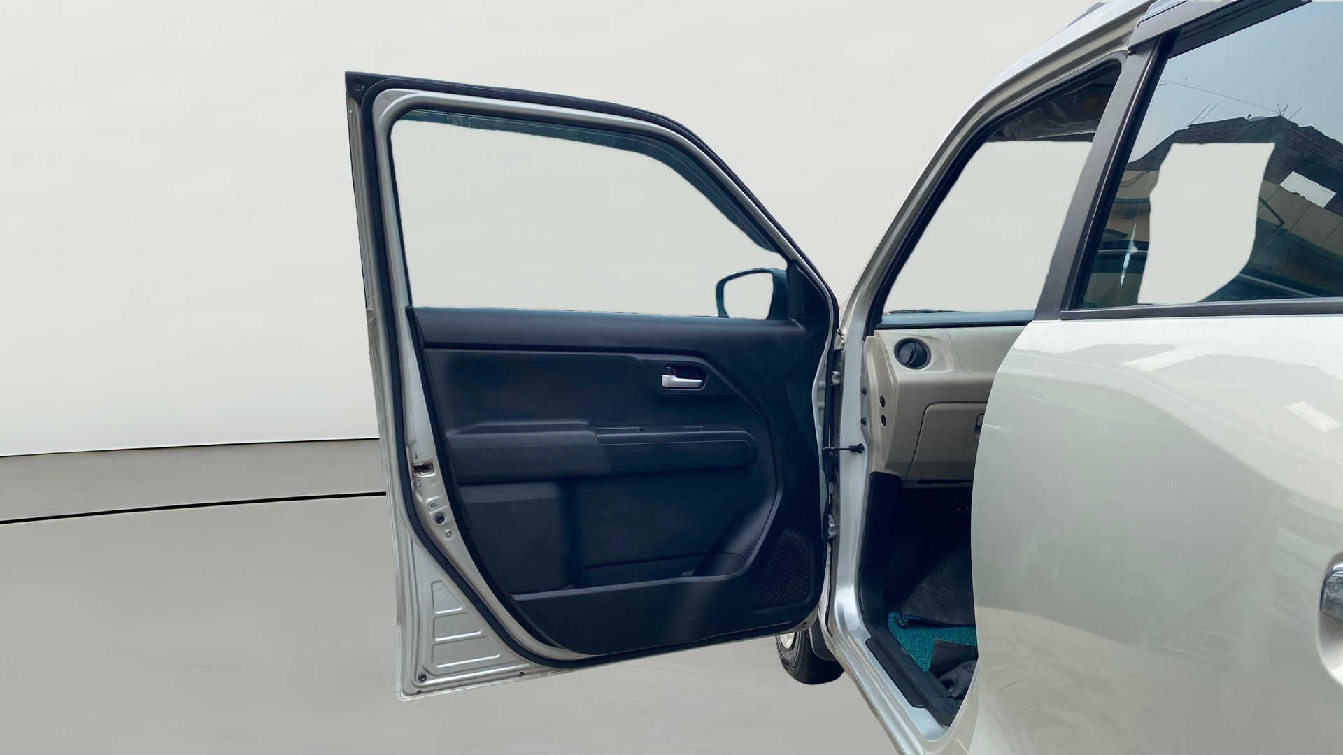 View 2022 Maruti Suzuki 1000 Base Variant Image 36 Used 2022 Maruti Suzuki 1000 Base Variant Image 36