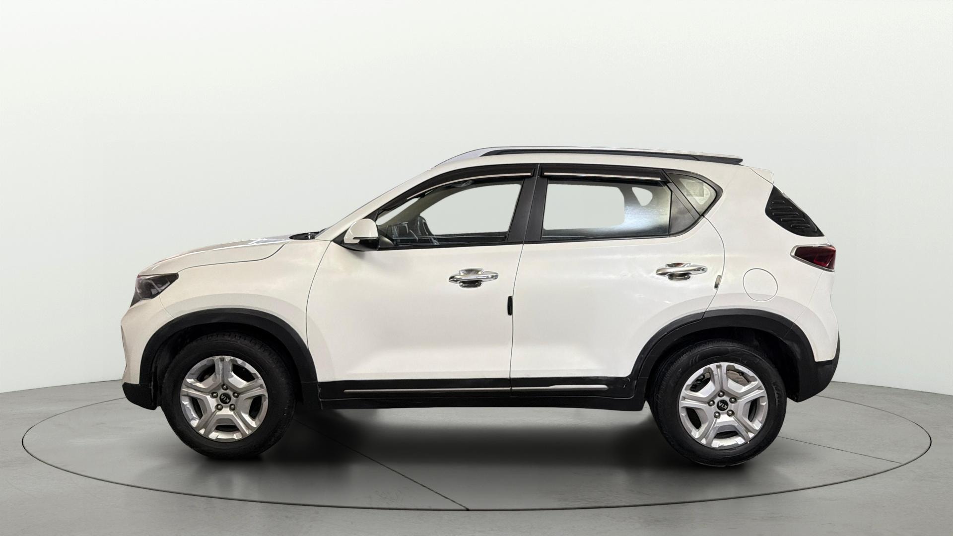View 2021 Kia Sonet HTX iMT Petrol Image 6 Used 2021 Kia Sonet HTX iMT Petrol Image 6