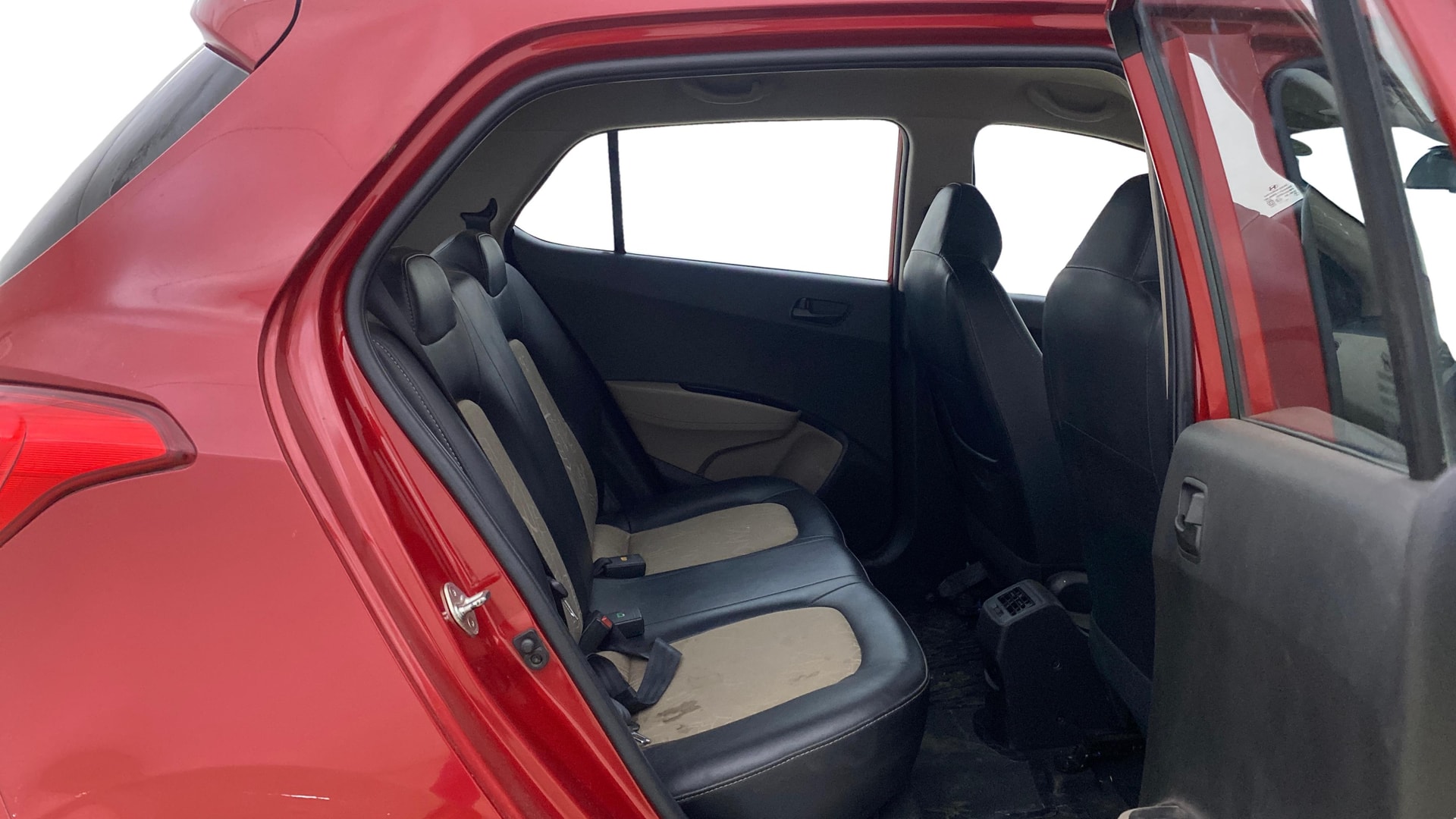 View 2019 Hyundai Grand i10 1.2 Magna Petrol AT Image 28 Used 2019 Hyundai Grand i10 1.2 Magna Petrol AT Image 28
