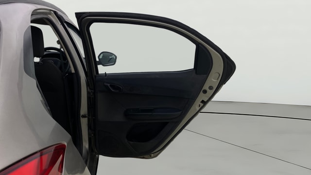 View Tata Tiago NRG Image 7 Used Tata Tiago NRG Image 7