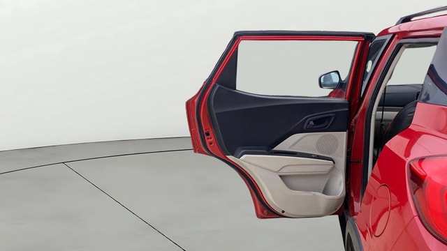 View Mahindra XUV300 Image 22 Used Mahindra XUV300 Image 22