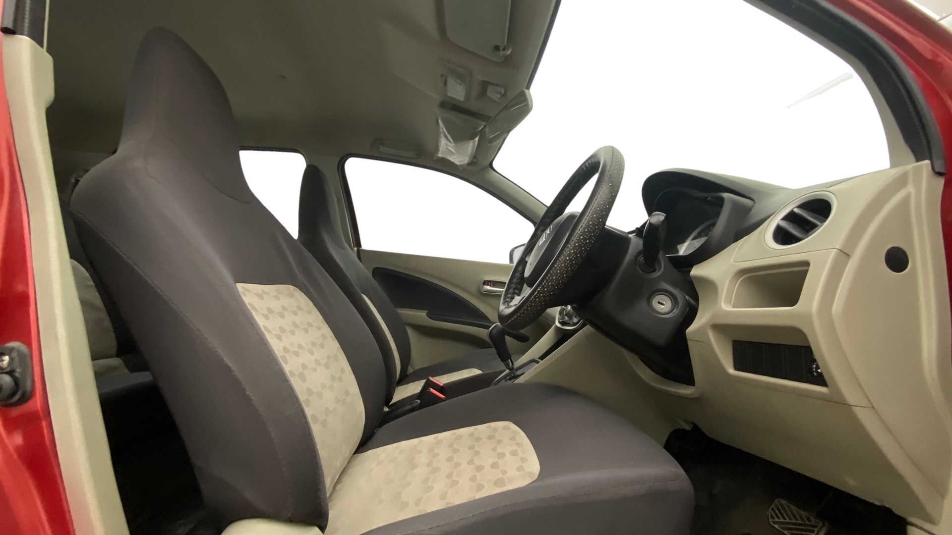 View 2016 Maruti Suzuki 1000 Base Variant Image 26 Used 2016 Maruti Suzuki 1000 Base Variant Image 26