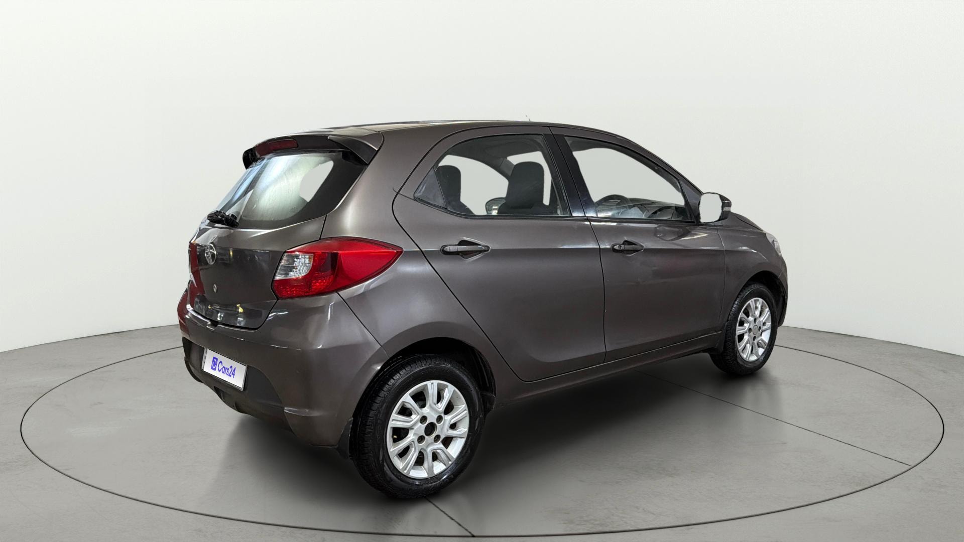 View 2016 Tata Tiago Revotorq XB Image 42 Used 2016 Tata Tiago Revotorq XB Image 42