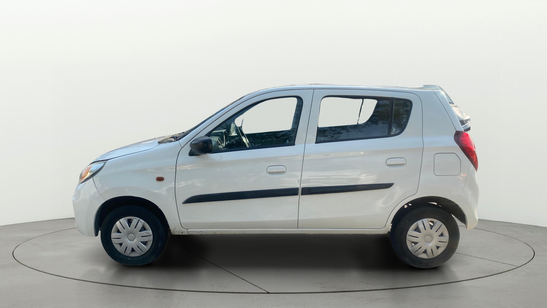 View 2021 Maruti Suzuki 1000 Base Variant Image 5 Used 2021 Maruti Suzuki 1000 Base Variant Image 5