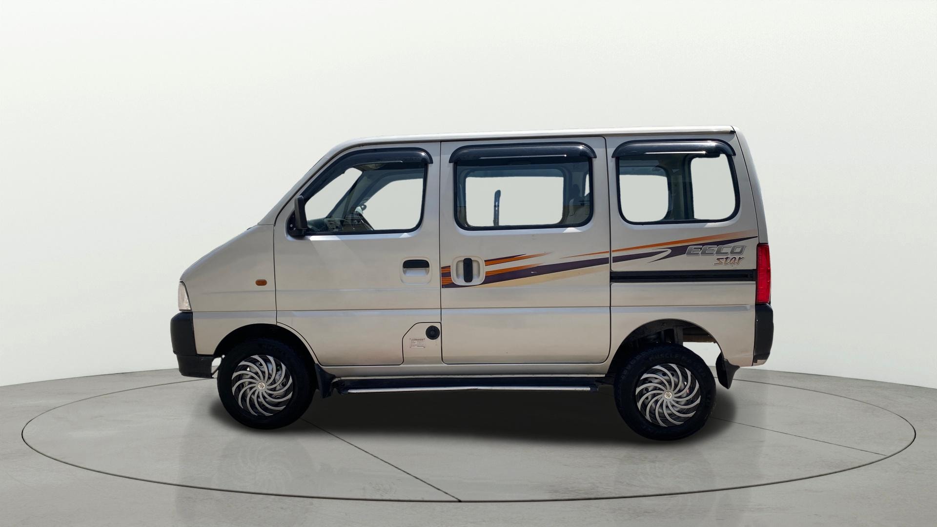 View 2021 Maruti Suzuki 1000 Base Variant Image 5 Used 2021 Maruti Suzuki 1000 Base Variant Image 5