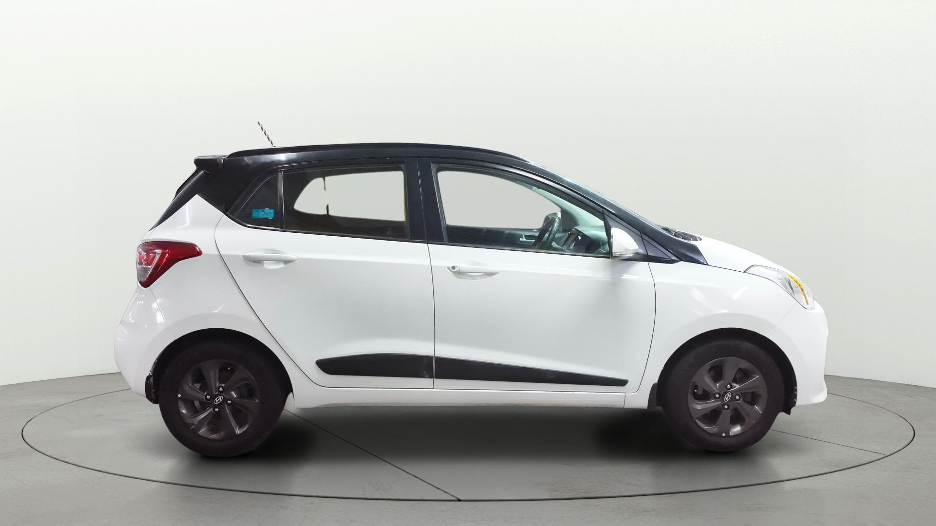 Used 2019 Hyundai Grand i10 Used 2019 Hyundai Grand i10