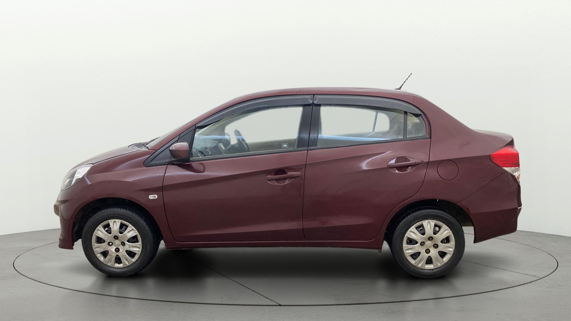 View 2014 Honda Amaze E MT Petrol BS IV Image 5 Used 2014 Honda Amaze E MT Petrol BS IV Image 5