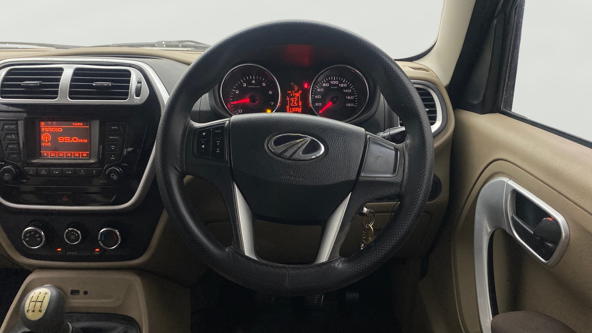 Used 2018 Mahindra TUV300 Used 2018 Mahindra TUV300