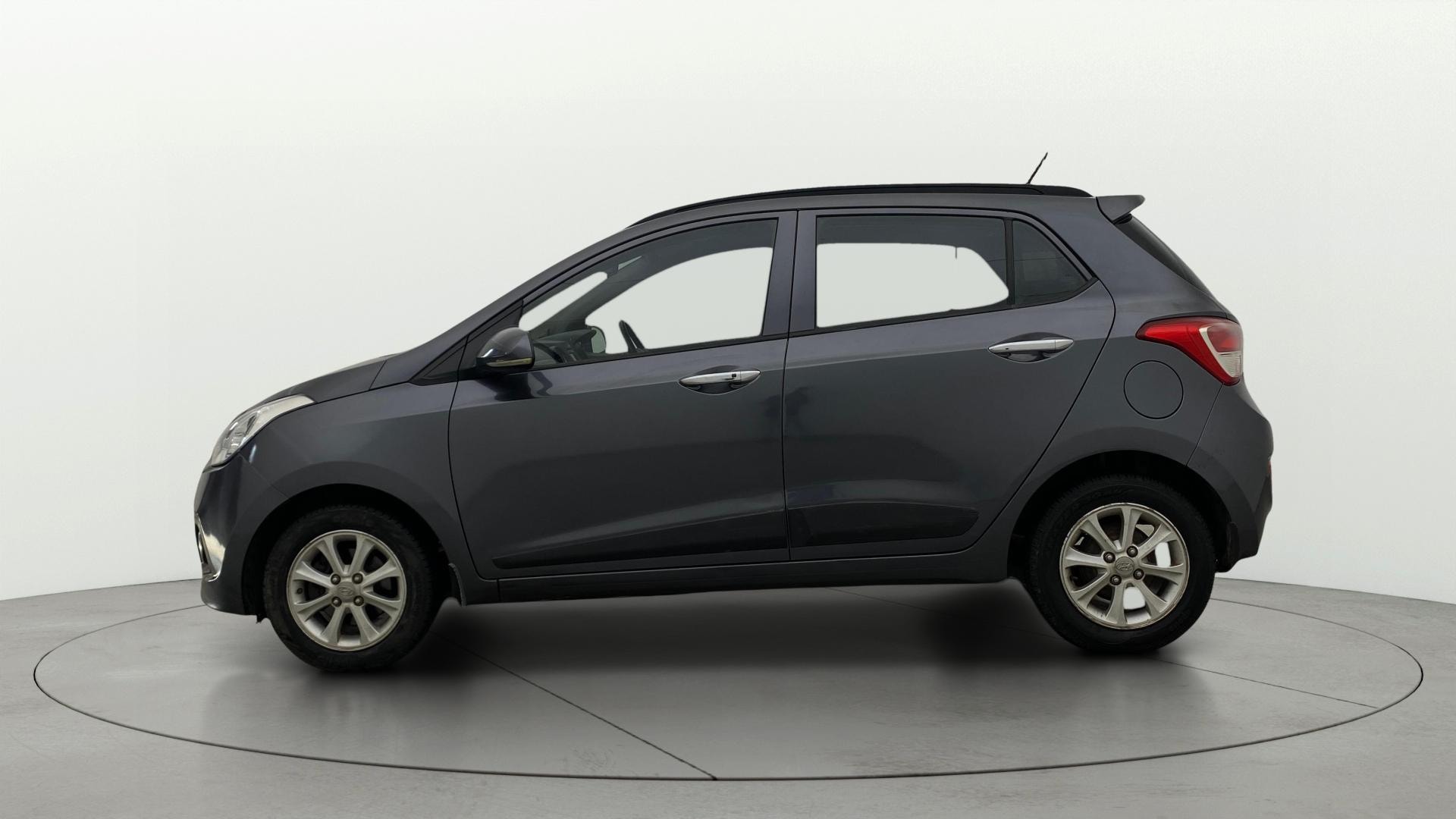 View 2015 Hyundai Grand i10 Asta AT 1.2 Kappa VTVT Image 5 Used 2015 Hyundai Grand i10 Asta AT 1.2 Kappa VTVT Image 5