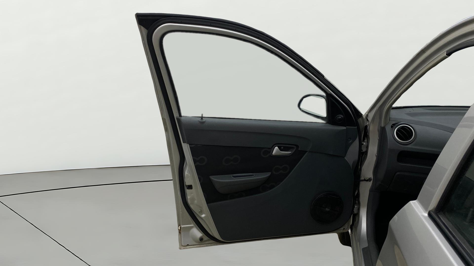 View 2014 Maruti Suzuki Alto 800 LX Image 35 Used 2014 Maruti Suzuki Alto 800 LX Image 35