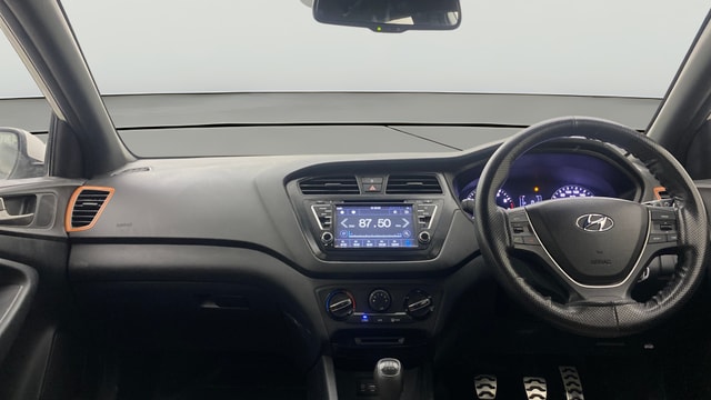 View Hyundai i20 Active Image 17 Used Hyundai i20 Active Image 17