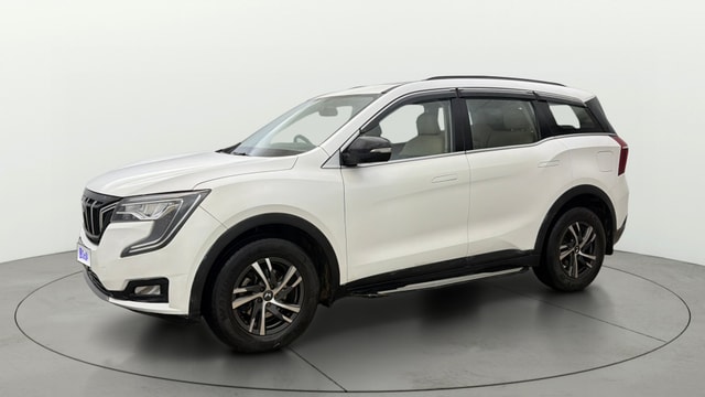 View Mahindra XUV700 Image 37 Used Mahindra XUV700 Image 37