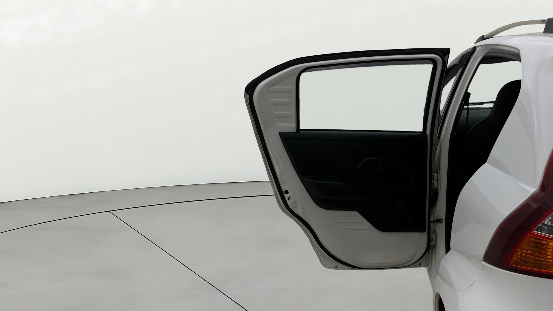 View 2018 Datsun Redi GO T(O)-0.8L BS IV Image 22 Used 2018 Datsun Redi GO T(O)-0.8L BS IV Image 22