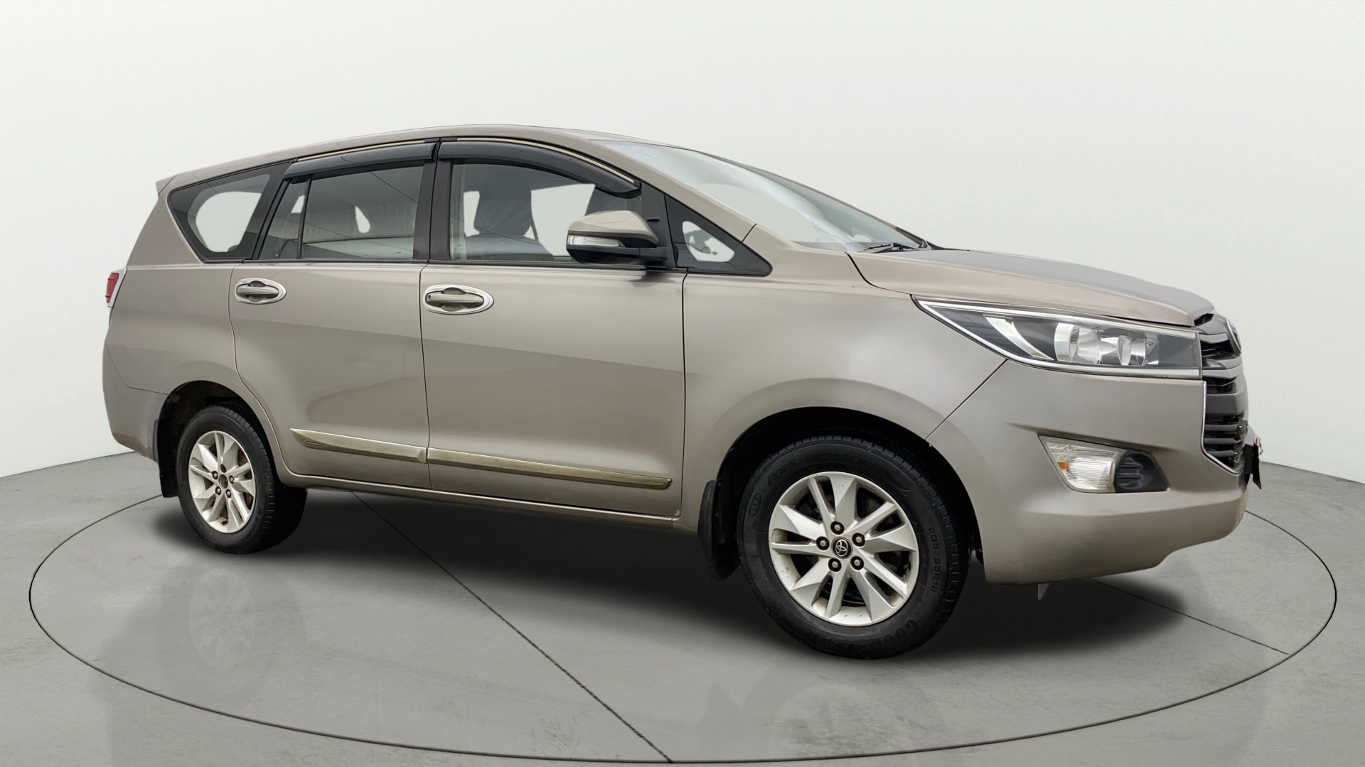 Used 2017 Toyota Innova Crysta Used 2017 Toyota Innova Crysta