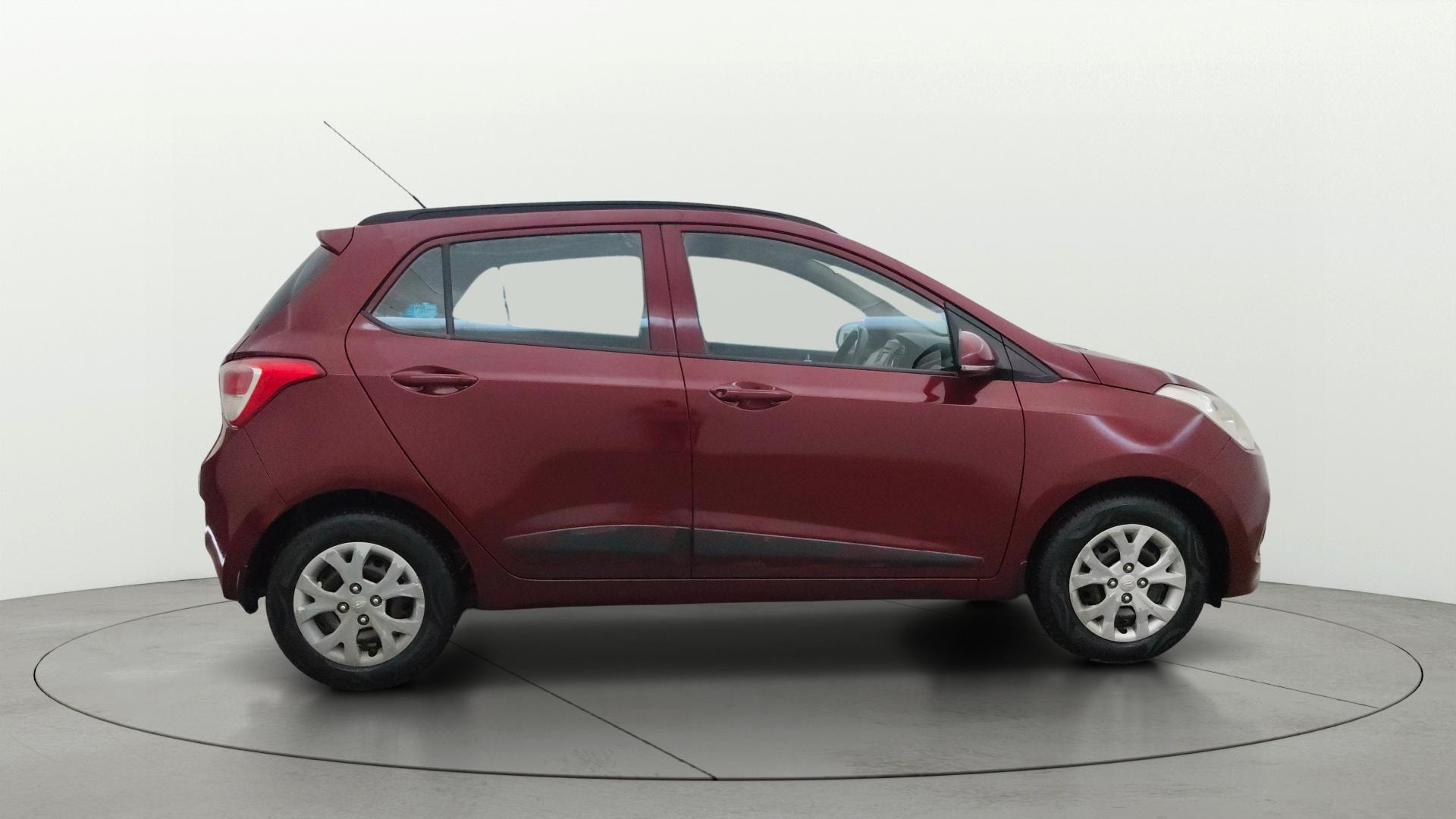 View 2015 Hyundai Grand i10 Sportz 1.2 Kappa Image 8 Used 2015 Hyundai Grand i10 Sportz 1.2 Kappa Image 8