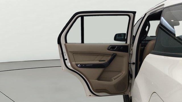 View Ford Endeavour Image 24 Used Ford Endeavour Image 24