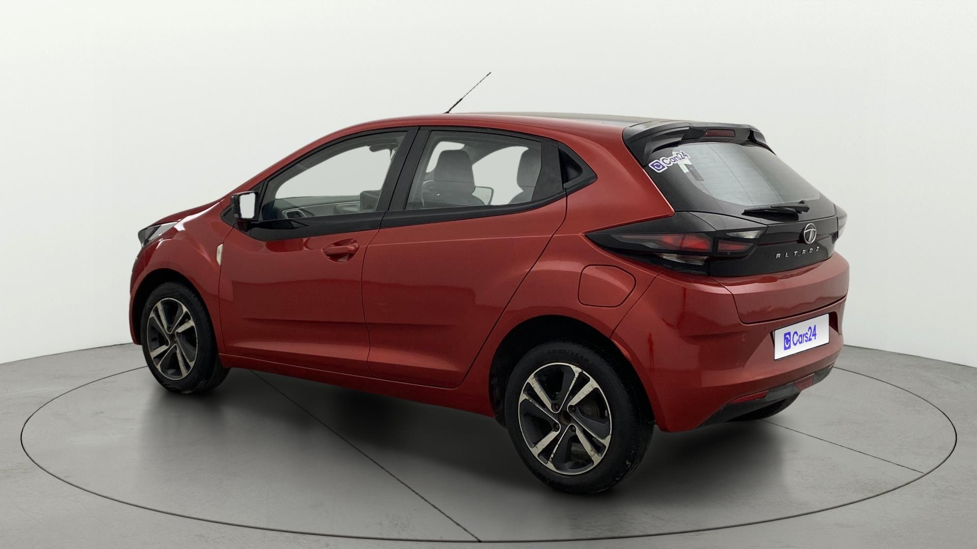 View 2021 Tata Altroz XZ Petrol Image 2 Used 2021 Tata Altroz XZ Petrol Image 2