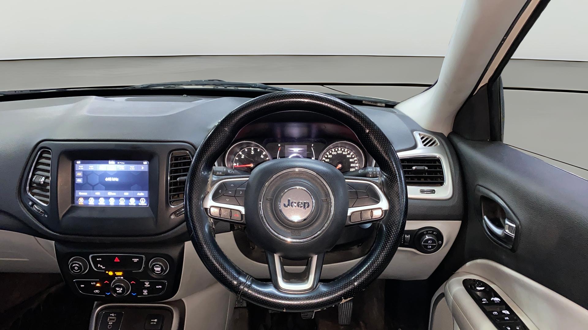 View 2020 Jeep Compass Longitude Plus 2.0 Diesel Image 12 Used 2020 Jeep Compass Longitude Plus 2.0 Diesel Image 12