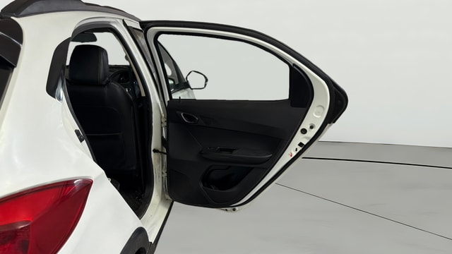 View Tata Tiago NRG Image 7 Used Tata Tiago NRG Image 7