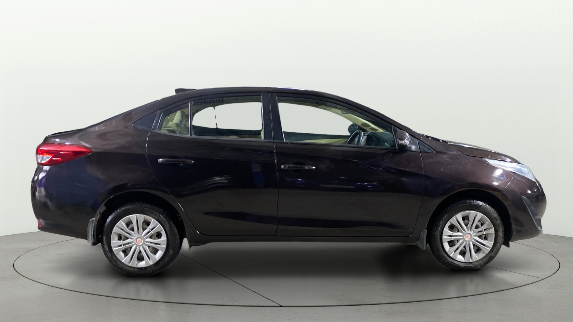 View 2018 Toyota Yaris G CVT Image 8 Used 2018 Toyota Yaris G CVT Image 8