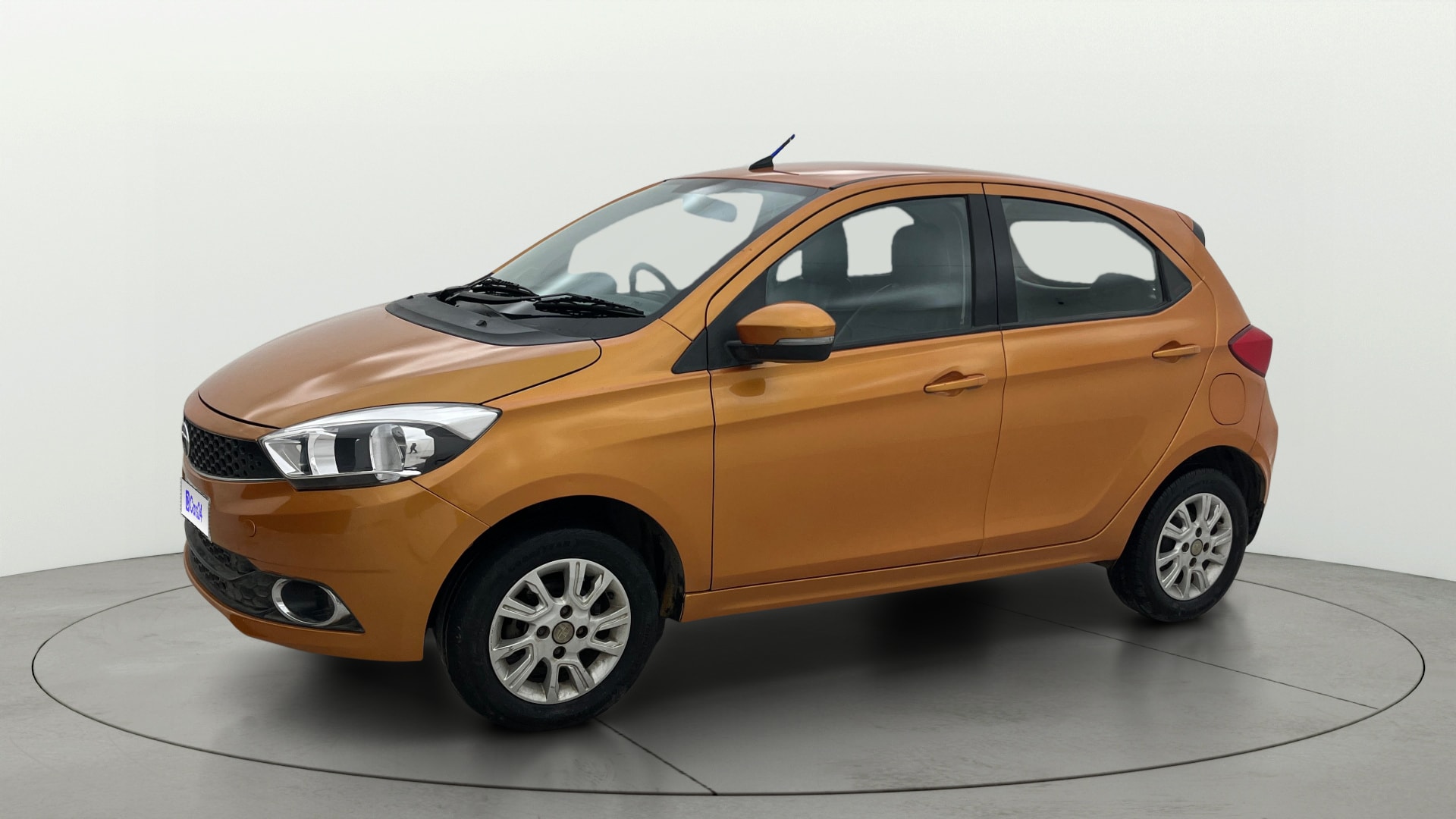 View 2018 Tata Tiago Revotorq XB Image 35 Used 2018 Tata Tiago Revotorq XB Image 35