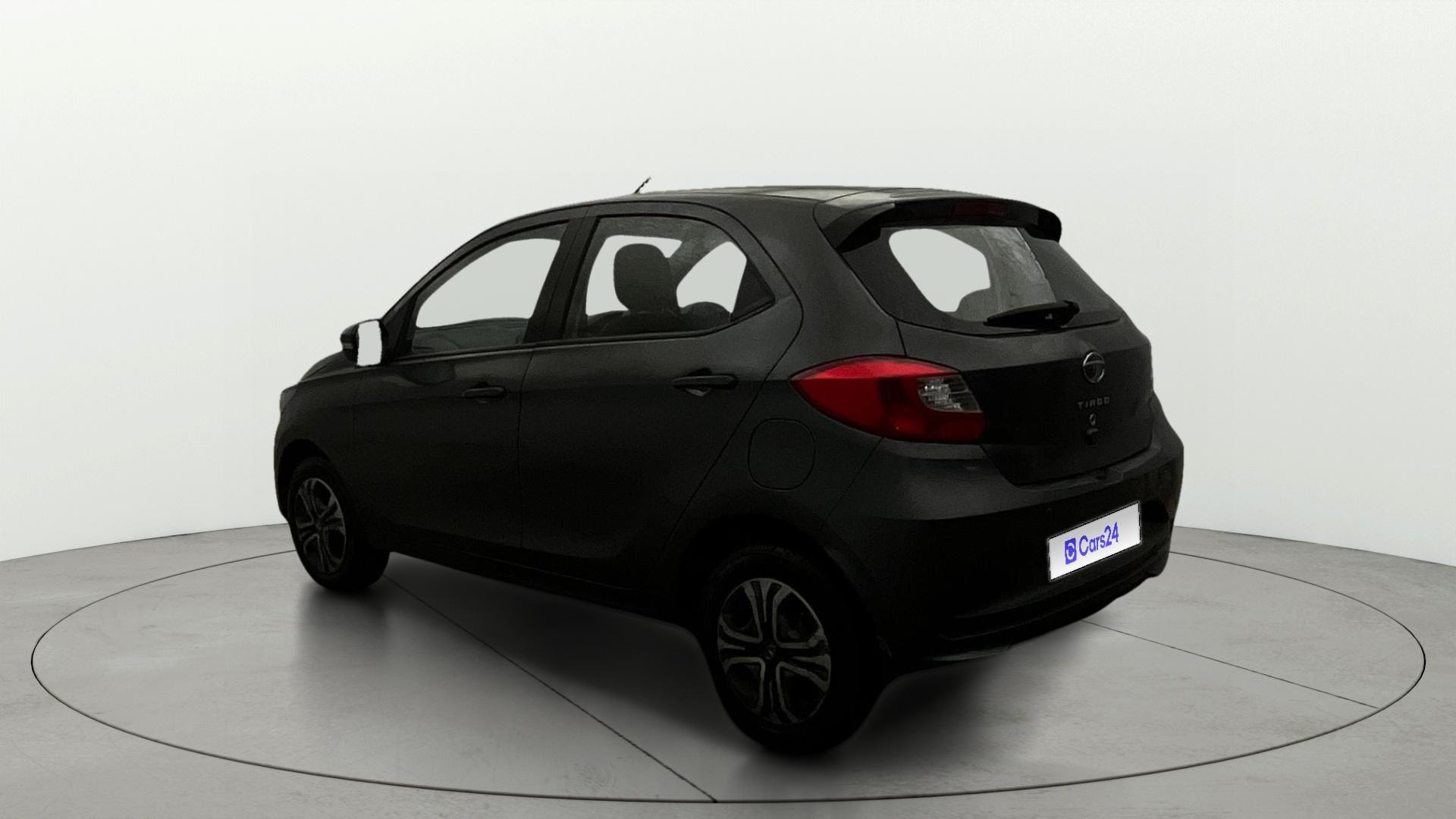 View 2020 Tata Tiago Revotorq XB Image 2 Used 2020 Tata Tiago Revotorq XB Image 2