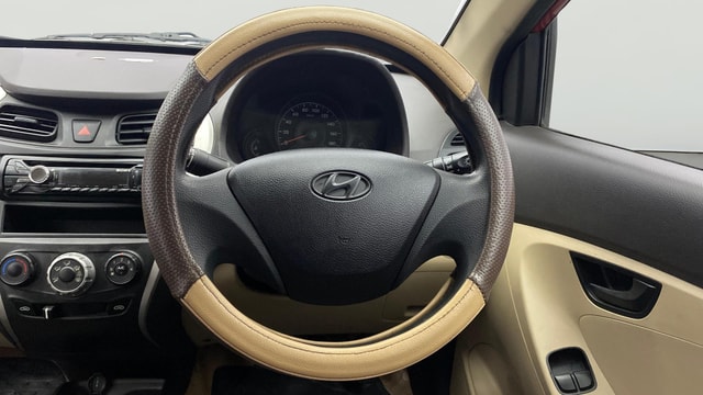 View Hyundai EON Image 12 Used Hyundai EON Image 12