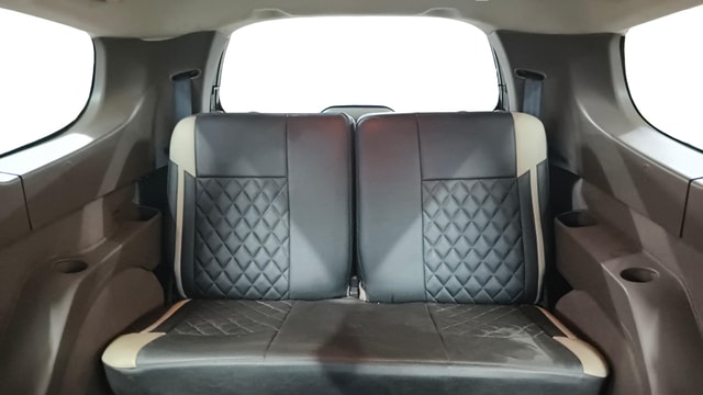 View Renault Lodgy Image 10 Used Renault Lodgy Image 10