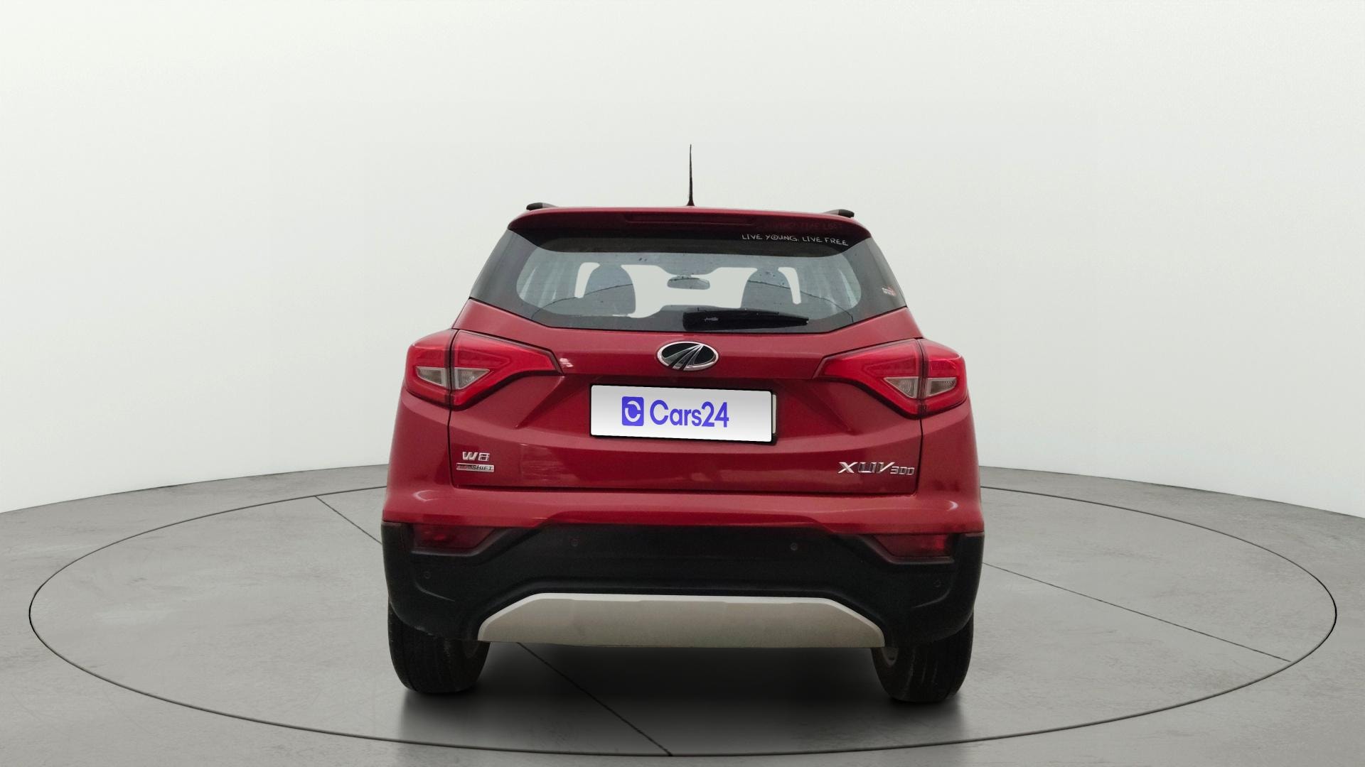 View 2019 Mahindra XUV300 W4 Petrol BS IV Image 43 Used 2019 Mahindra XUV300 W4 Petrol BS IV Image 43