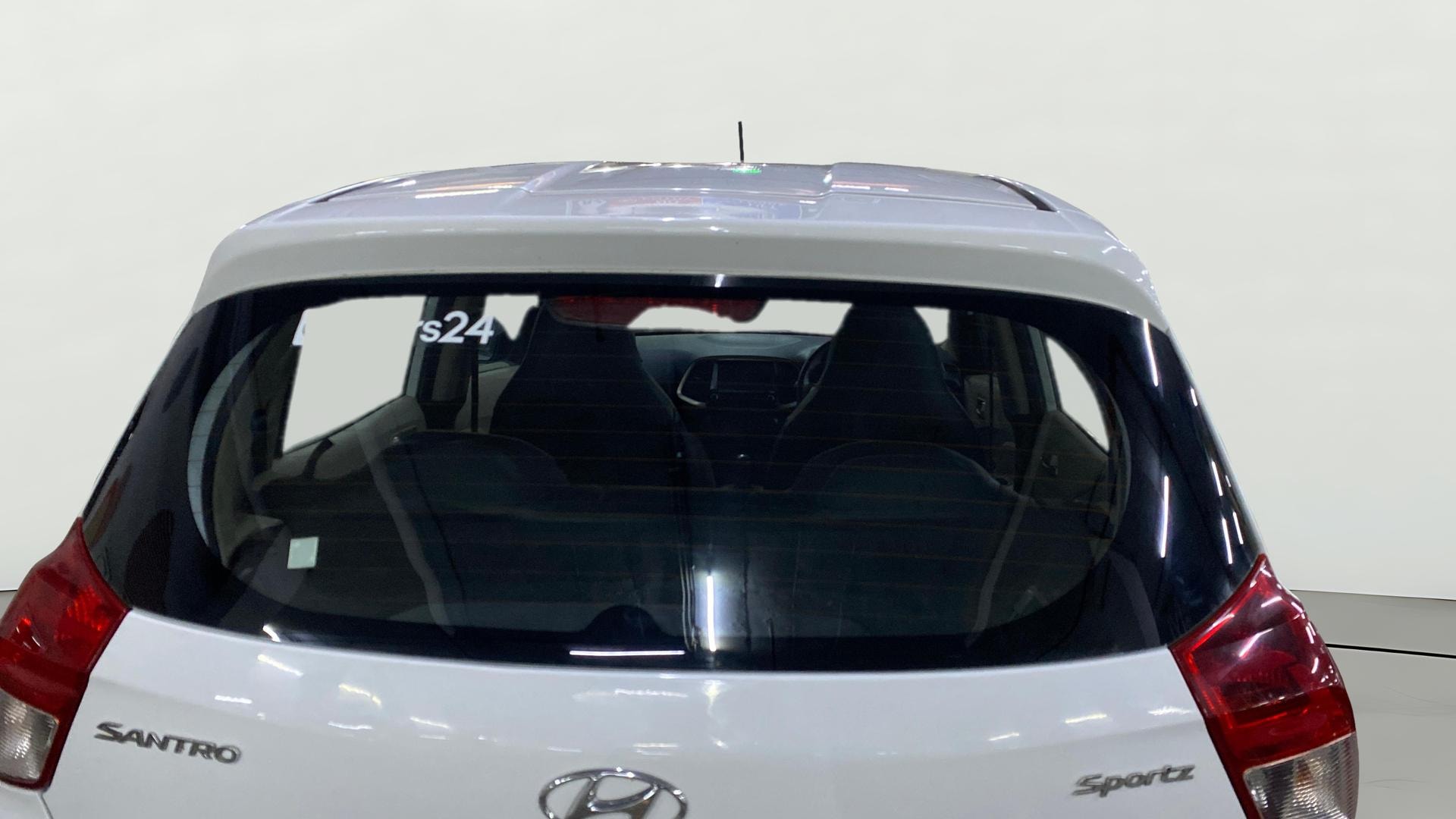 View 2019 Hyundai New Santro D-Lite Petrol Image 4 Used 2019 Hyundai New Santro D-Lite Petrol Image 4