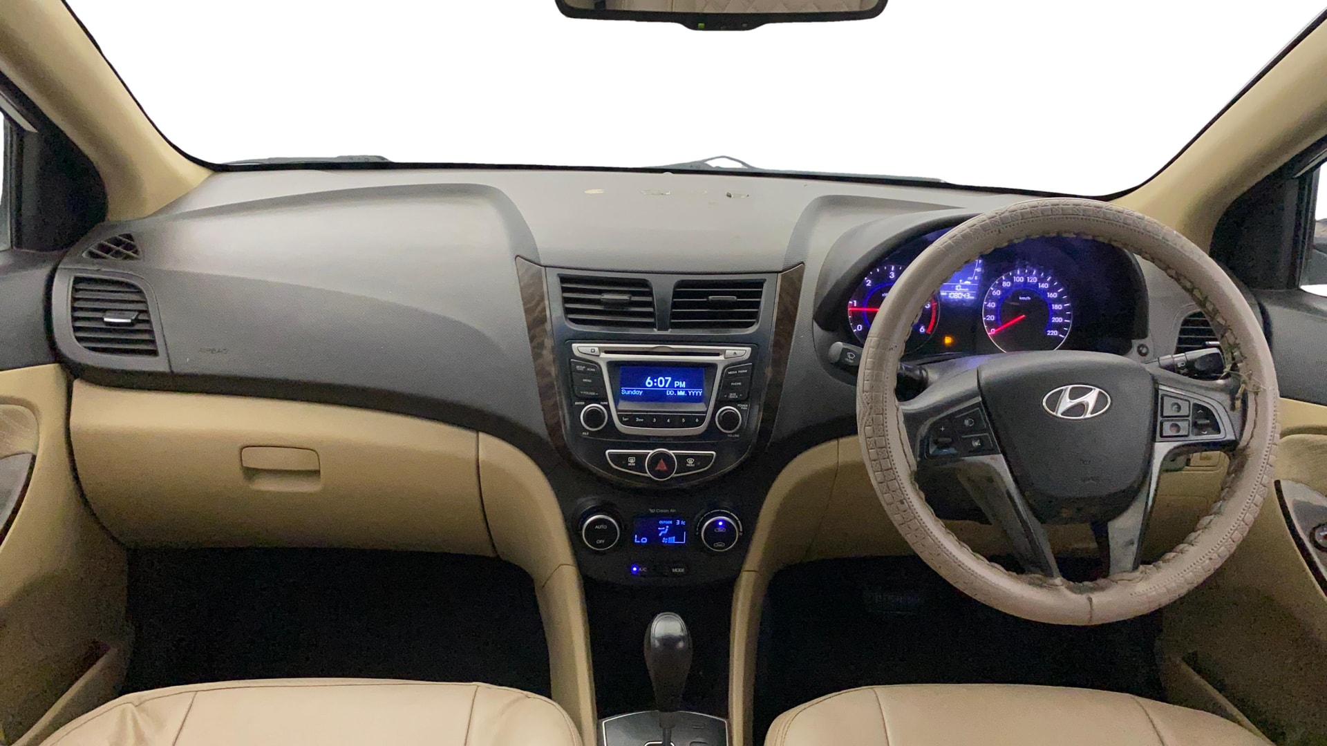 View 2016 Hyundai Verna 1.6 CRDI S AT Image 15 Used 2016 Hyundai Verna 1.6 CRDI S AT Image 15