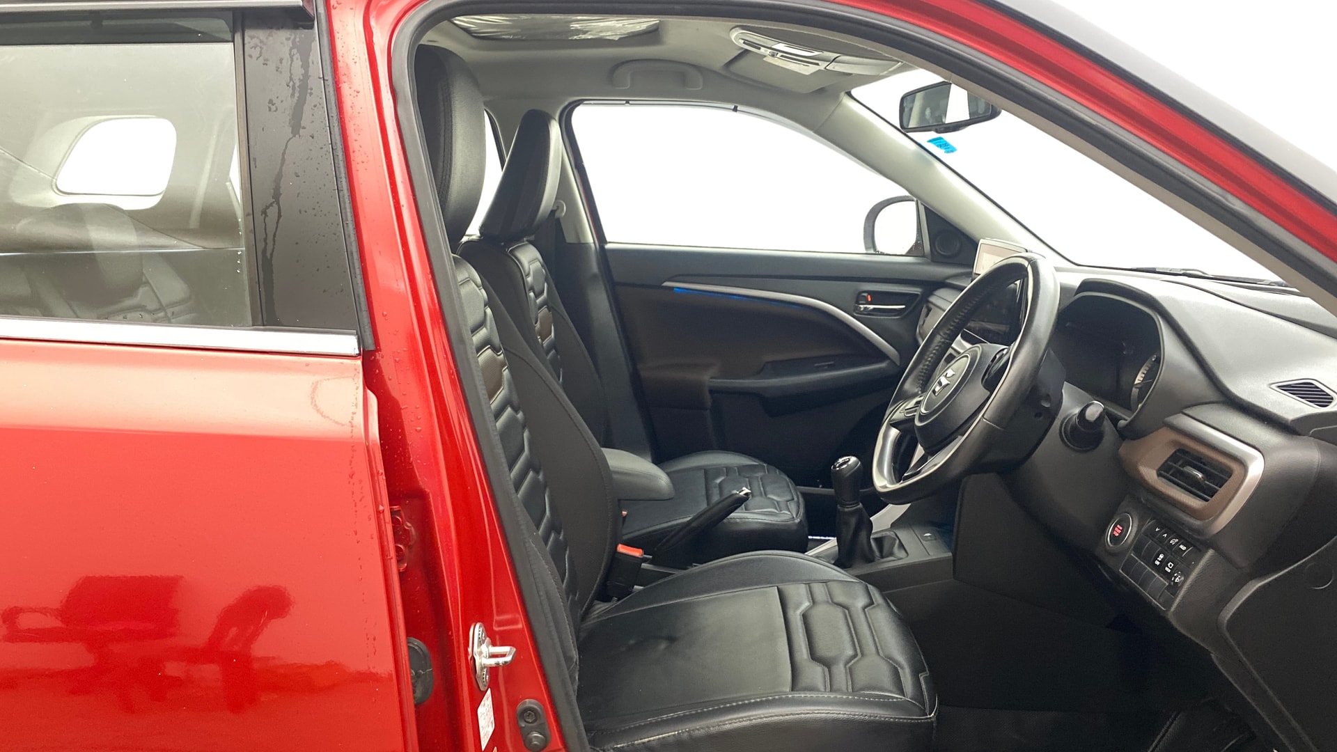 View 2023 Maruti Suzuki 1000 Base Variant Image 28 Used 2023 Maruti Suzuki 1000 Base Variant Image 28