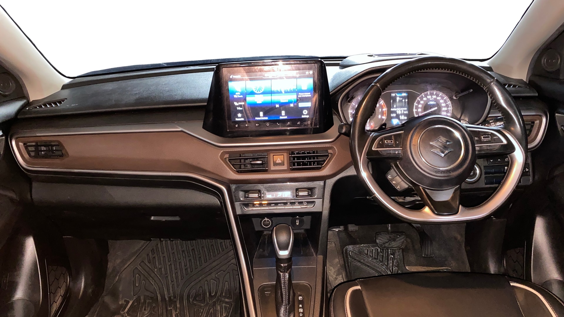 View 2024 Maruti Suzuki 1000 Base Variant Image 31 Used 2024 Maruti Suzuki 1000 Base Variant Image 31