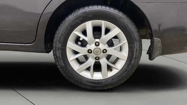 View Nissan Sunny Image 11 Used Nissan Sunny Image 11