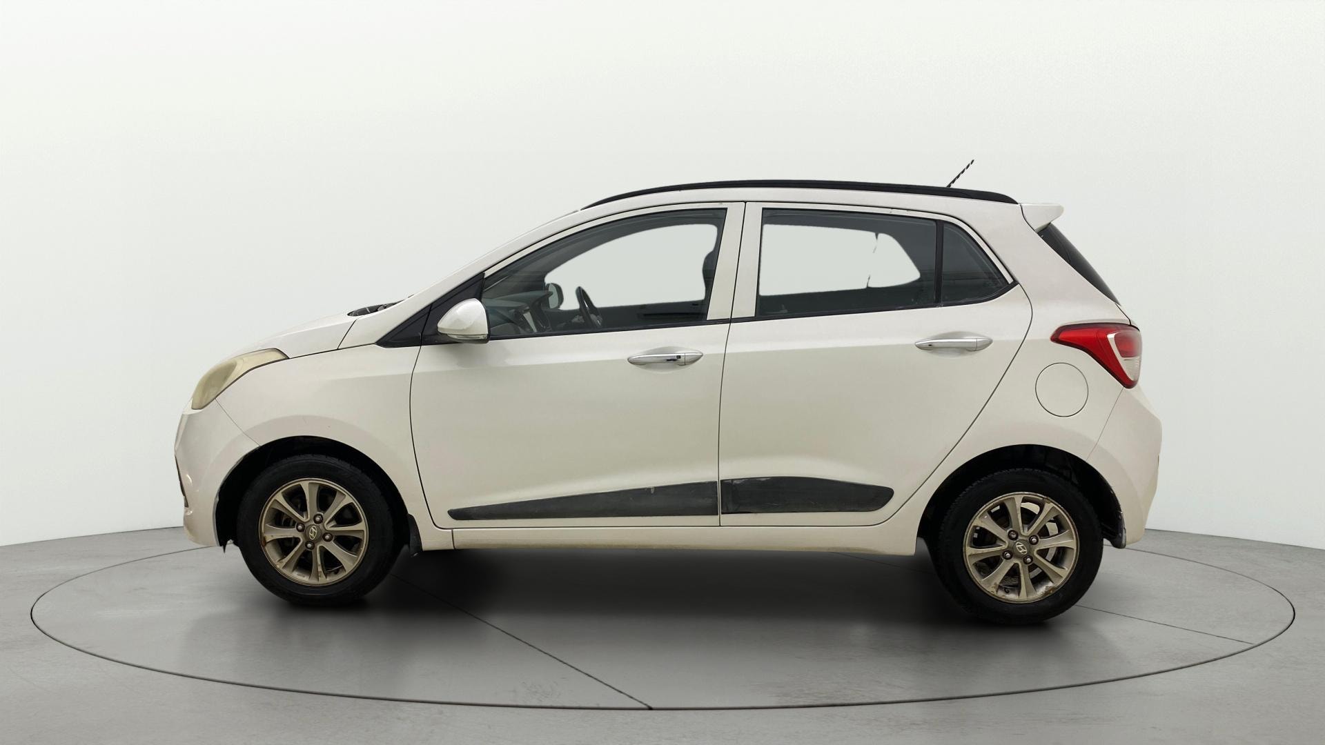 View 2016 Hyundai Grand i10 1.2 Asta Petrol Image 25 Used 2016 Hyundai Grand i10 1.2 Asta Petrol Image 25