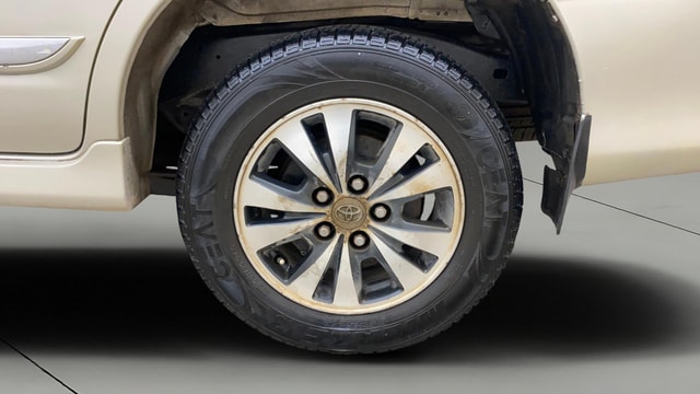 View Toyota Innova Image 11 Used Toyota Innova Image 11